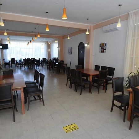Hotel Intim Costinesti Esterno foto