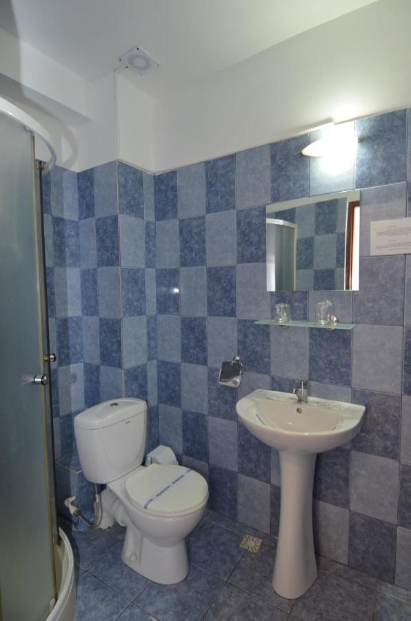 Hotel Intim Costinesti Esterno foto