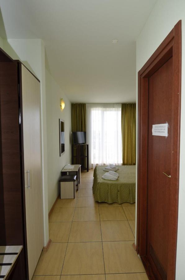 Hotel Intim Costinesti Esterno foto